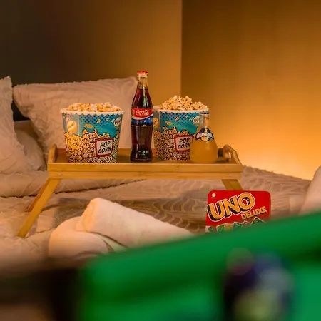 Cinema I Billard I Nintendo Switch I Netflix I Mini Bar - Movie I Pool I Nintendo Switch I Netflix I Mini Bar 아파트 *