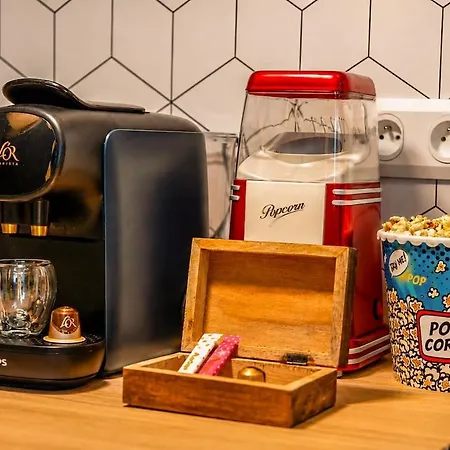 Cinema I Billard I Nintendo Switch I Netflix I Mini Bar - Movie I Pool I Nintendo Switch I Netflix I Mini Bar Lägenhet *