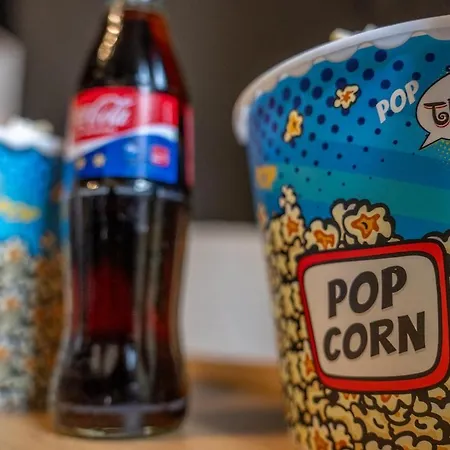 Cinema I Billard I Nintendo Switch I Netflix I Mini Bar - Movie I Pool I Nintendo Switch I Netflix I Mini Bar Lägenhet