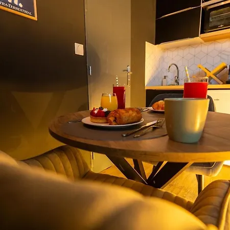 Cinema I Billard I Nintendo Switch I Netflix I Mini Bar - Movie I Pool I Nintendo Switch I Netflix I Mini Bar 아파트