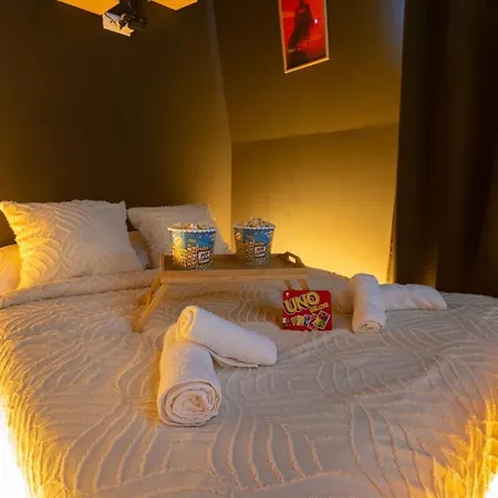 Cinema I Billard I Nintendo Switch I Netflix I Mini Bar - Movie I Pool I Nintendo Switch I Netflix I Mini Bar * Anzin